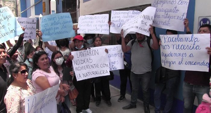 Pobladores exigen intervención inmediata de GORE Apurímac para extinguir incendio forestal en bosque Chinchay