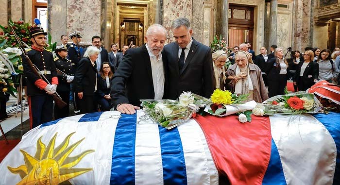 “Ahora Pepe acompaña al papa Francisco”, dijo el presidente de Brasil