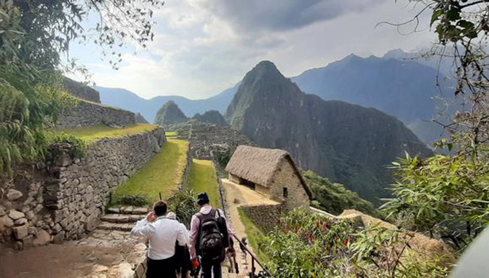 Jefe de Machu Picchu sobre grabación de Transformers: “no entrará ni el pie de un robot a la llaqta”