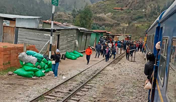 Cusco: comuneros de Machu Picchu suspenden protesta por 72 horas