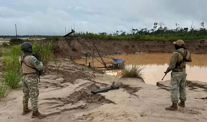 Madre de Dios: Ejército destruye maquinarias y equipos de mineros ilegales valorizados en S/ 15 millones