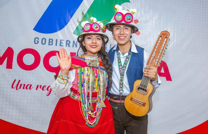 Moquegua: pareja de músicos representará al Perú en la India con la tradicional danza Sarawja