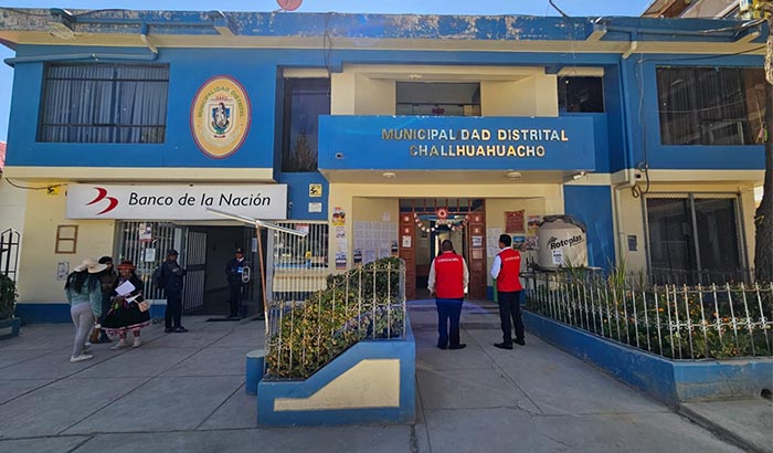 Exalcalde Porfirio Gutiérrez designó a funcionarios sin cumplir con perfil profesional en Challhuahuacho