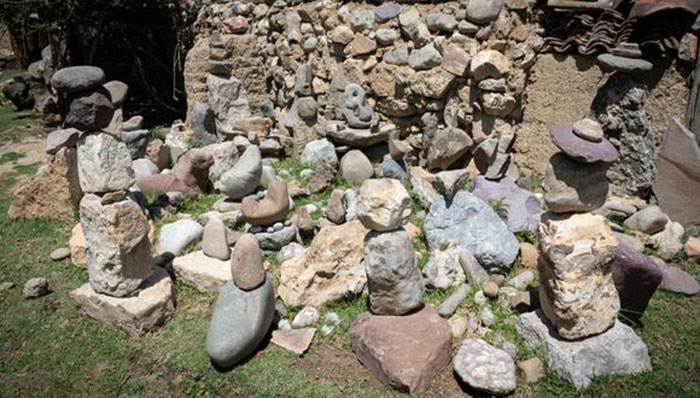 Huancavelica: nacimiento hecho con piedras cobija al NiÃ±o JesÃºs en Huancayo