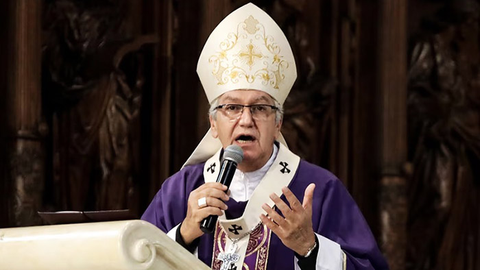 Cardenal Carlos Castillo pide a Congreso derogar ley que favorece a criminales