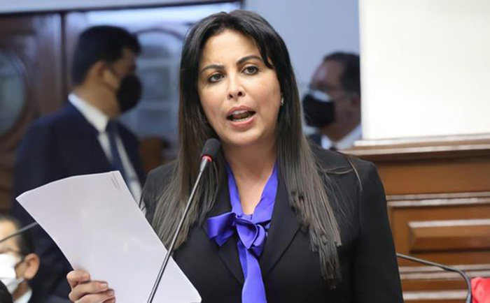 Patricia Chirinos anuncia moción de vacancia presidencial contra Pedro Castillo