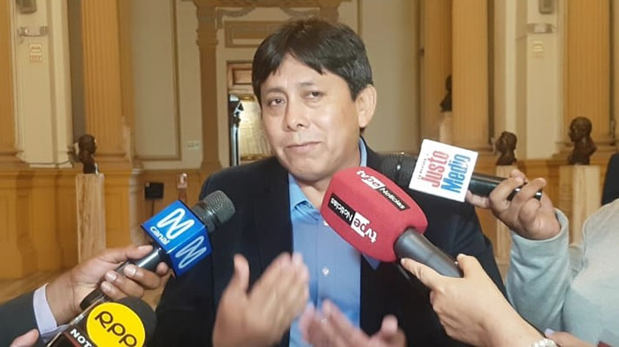 Congresista Paul Gutiérrez presenta proyecto ley para que elecciones se realicen el 2023