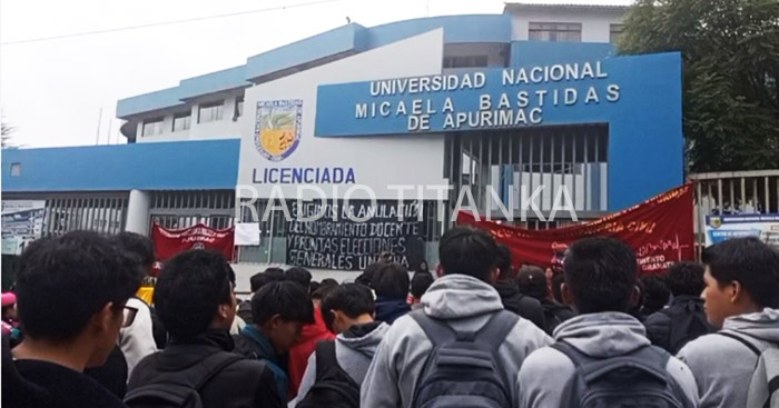 Estudiantes de la Unamba insisten en anular concurso de nombramiento docente 