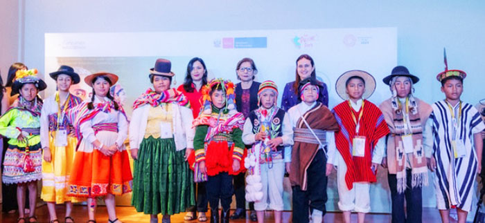 Entregan premios a estudiantes ganadores del Concurso Nacional de Narrativa y Ensayo 