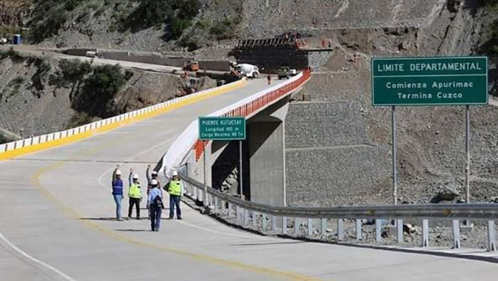 Regidora propone que nombre de puente Kutuctay se cambie por expresidente Fernando Beláunde Terry
