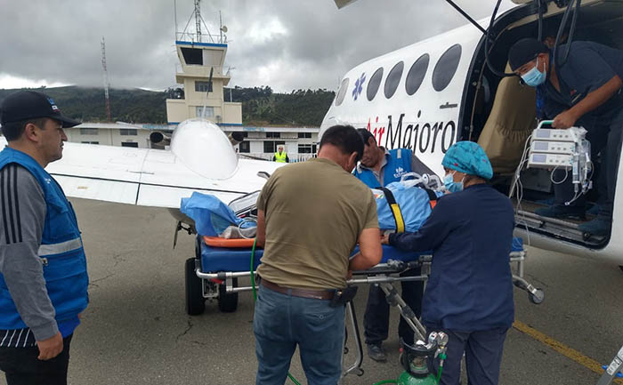 Essalud Andahuaylas realiza nueva referencia aérea de paciente al Hospital Almenara en Lima