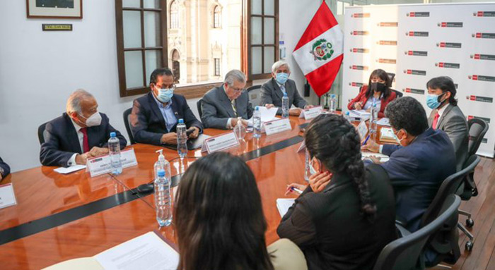 Premier Vásquez presidió reunión de trabajo de la comisión encargada de evaluar masificación del gas