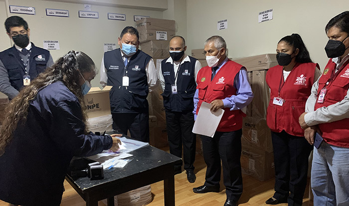 ODPE Abancay verificÃ³ material electoral que se utilizarÃ¡ el 02 de octubre