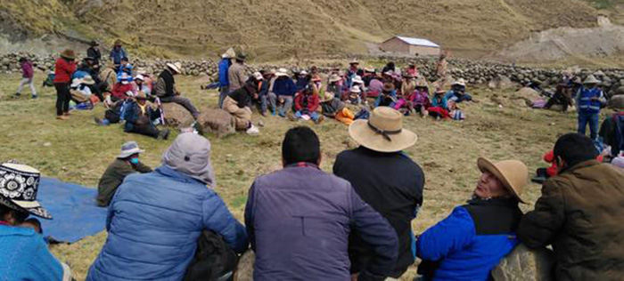 Se rompe diálogo en Cusco, comuneros amenazan con radicalizar bloqueo del Corredor Minero del Sur 