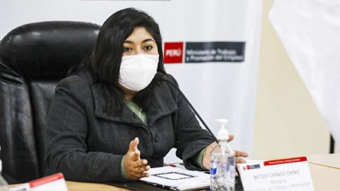Betssy Chávez anuncia su adhesión a la nueva bancada Perú Democrático