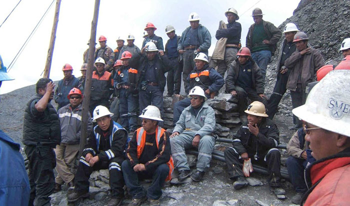 Tres mineros mueren al interior de un socavón en Puno