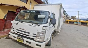 Continúa búsqueda de delincuentes que asaltaron camión repartidor de mercaderías, en Lambrama