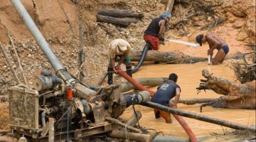 Investigación del Centro Wiñaq revela rechazo ciudadano a minería ilegal 