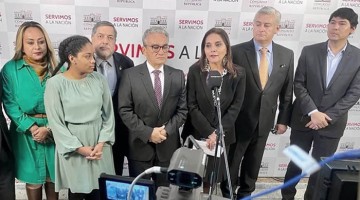 Congresistas de Fuerza Popular no respaldan ninguno de los 9 proyectos de ley para anular aumento salarial de Dina Boluarte
