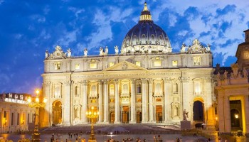 El Vaticano ocultó durante décadas casos de pederastia en todo el mundo