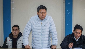 Alcalde y funcionarios convierten municipio de Ocobamba en cantina 