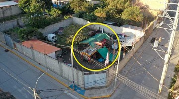 ¡Al descubierto!: camión contra incendios donado por Corea del Sur abandonado en taller de planchado, en Patibamba Baja