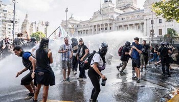 Argentina: la marcha de los gremios combativos terminó con represión y decenas de heridos y detenidos
