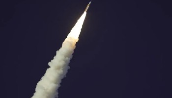 Artemis II alista regreso a la Tierra tras histórica misión lunar