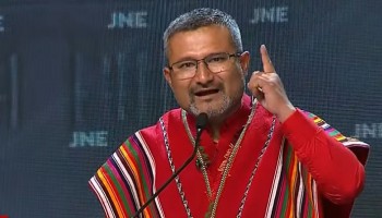 Ronald Atencio propone impuesto a la riqueza y apunta contra “empresarios avaros”