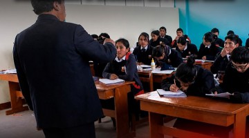 Moquegua: docente es sancionado por jalar del cabello a escolar en plena clase