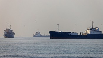Irán y EEUU: intercambian nuevos ataques sin acuerdo de paz a la vista