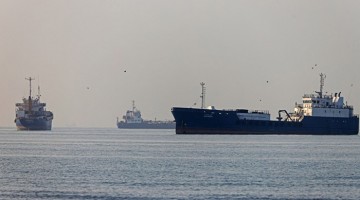 Irán y EEUU: intercambian nuevos ataques sin acuerdo de paz a la vista