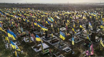 Opositor tacha a Zelenski del “sepulturero” de Ucrania