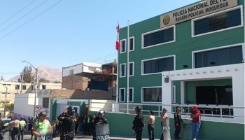 Moquegua: dos agentes de inteligencia de la PNP caen en flagrancia por exigir dinero y celular a un adolescente