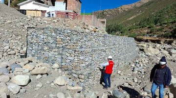 Se esfuman 147 galones de combustible Diesel de obra defensa ribereña de Chalhuanca que ejecuta el GORE