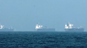 La tregua se tambalea: medios de Irán aseguran que el estrecho de Ormuz fue cerrado