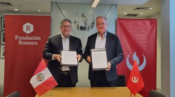 Fundación Romero y Gobierno Regional de Apurímac suscriben convenio para capacitar a más de 11 mil docentes de escuelas públicas