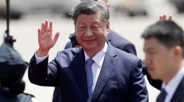 Presidente de EE. UU., Joe Biden, y el líder del régimen chino, Xi Jinping, se encuentran en el Perú