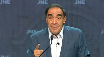 Yonhy Lescano arremete contra Carlos Álvarez: “Sobón de Fujimori”