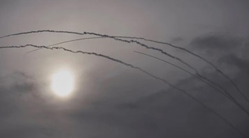 Irán y EEUU endurecen sus posturas sobre negociaciones para poner fin a la guerra