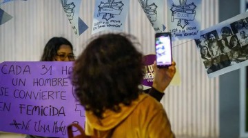Argentina: colectivos femeninos vuelven a marchar contra la violencia de género