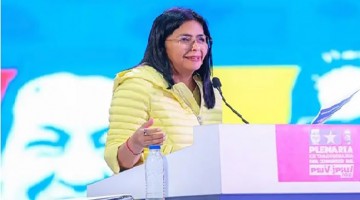 Delcy Rodríguez: EE.UU. y la derecha extremista quieren apoderarse de Venezuela para fomentar el narcotráfico