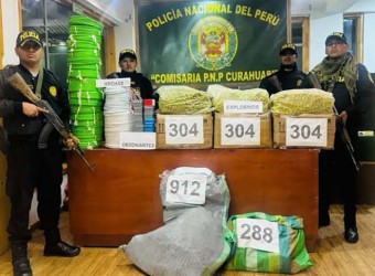 Policía halla más de 3 mil cartuchos de dinamita en campamentos mineros en Curahuasi 