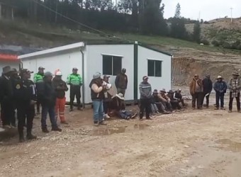 Por ausencia del Estado y precios altos de metales la minería se expande en territorios comunales