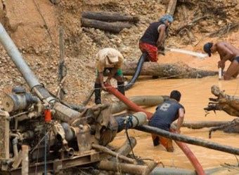 Investigación del Centro Wiñaq revela rechazo ciudadano a minería ilegal 