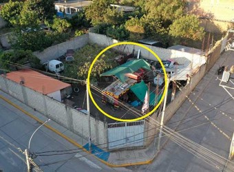 ¡Al descubierto!: camión contra incendios donado por Corea del Sur abandonado en taller de planchado, en Patibamba Baja