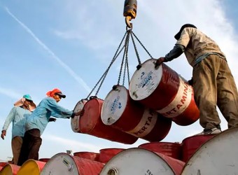 El petróleo vuelve a subir y toca los 126 dólares por barril