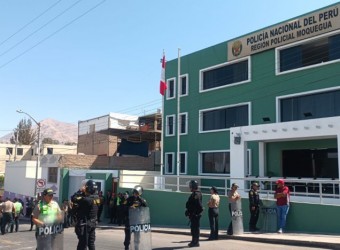 Moquegua: dos agentes de inteligencia de la PNP caen en flagrancia por exigir dinero y celular a un adolescente