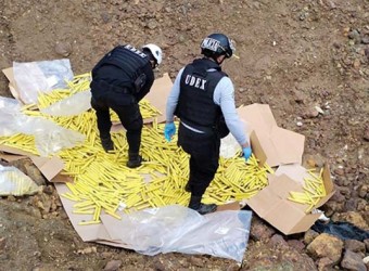 Sucamec y la PNP destruyen 3,994 kilos de explosivos incautados a la minería ilegal en Abancay y Andahuaylas
