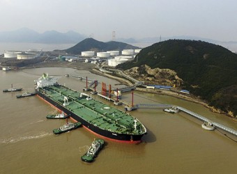 China mantiene importaciones de petróleo iraní pese al asedio de EE.UU.